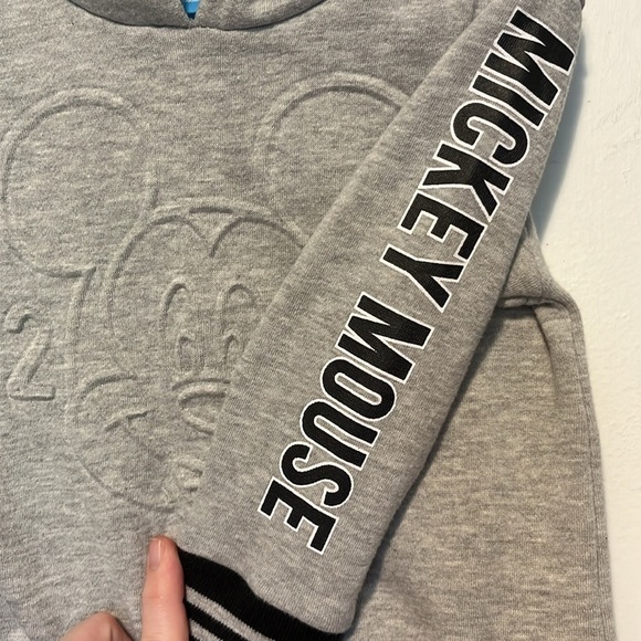 Disney Boy's Size 2T Hooded Long Sleeve Grey Mickey Sweatshirt - Picture 2 of 4